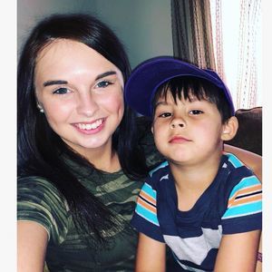 Meet your Posher, Danielle